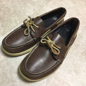 Sperry Top Sider boat shoes - size 9